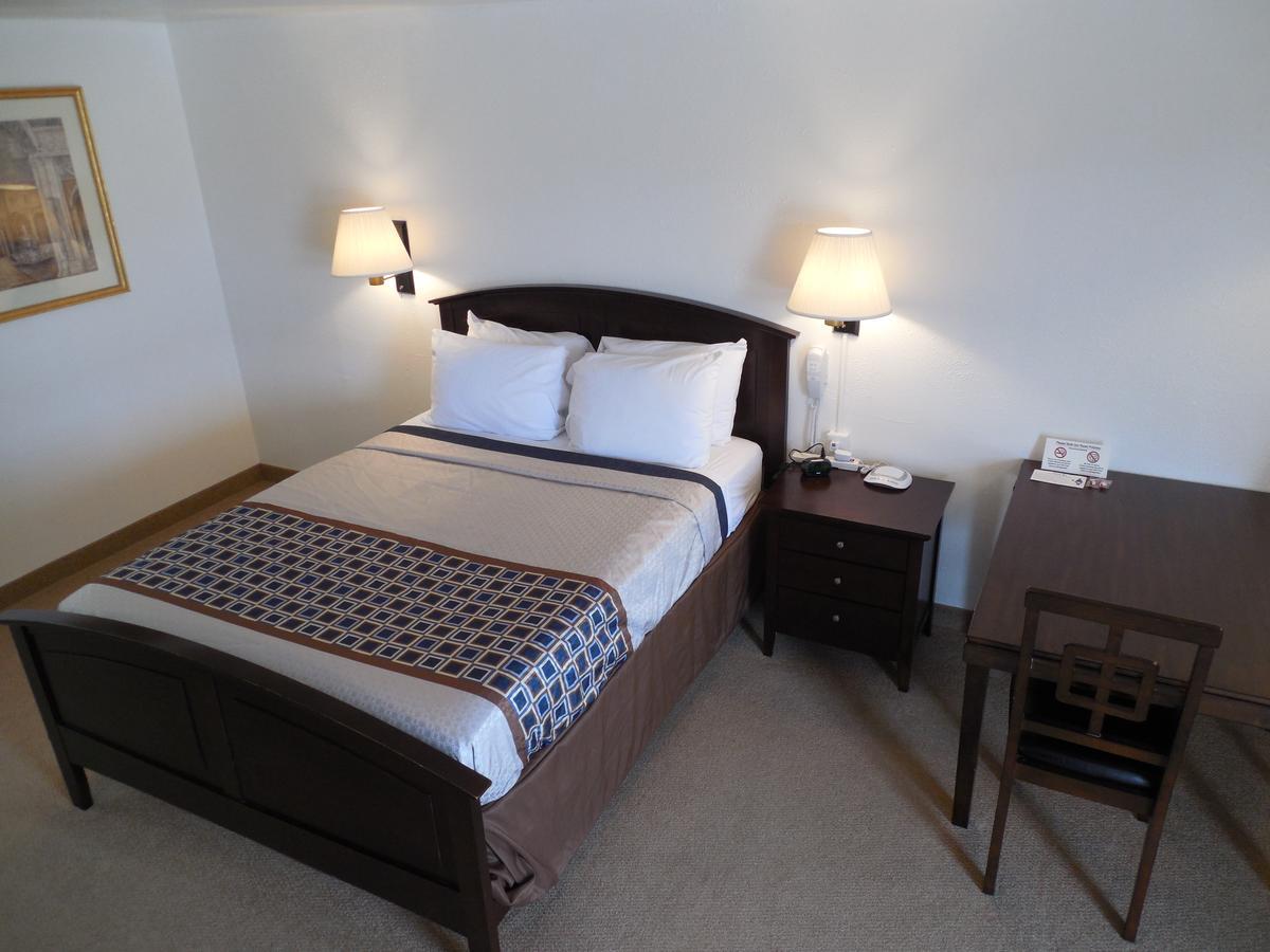 Motel 70 High Hill 外观 照片
