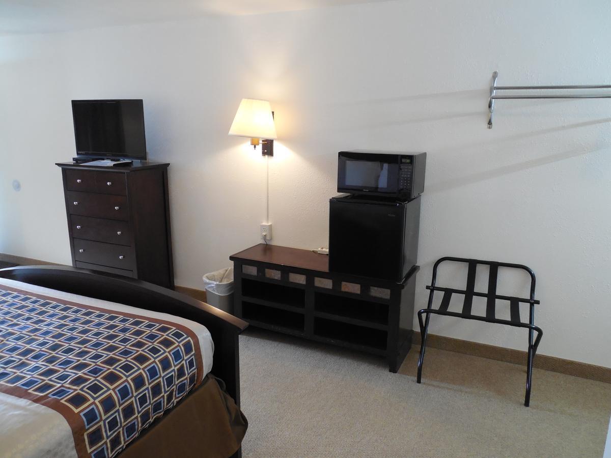 Motel 70 High Hill 外观 照片