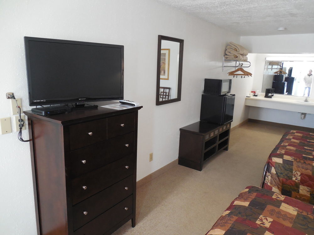 Motel 70 High Hill 外观 照片