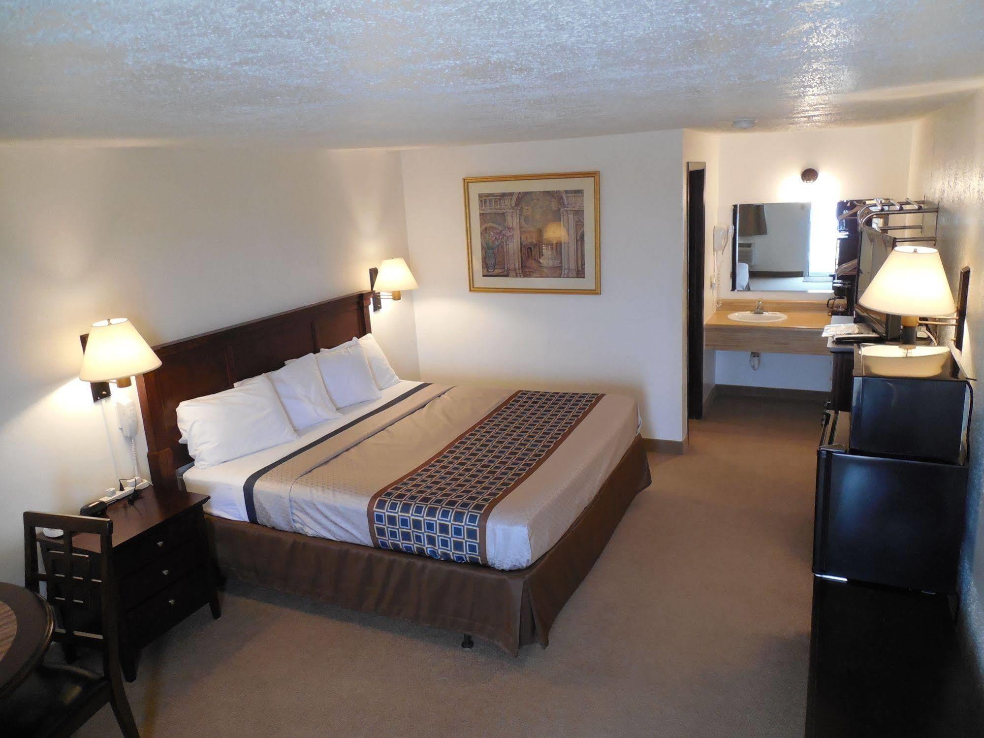 Motel 70 High Hill 外观 照片